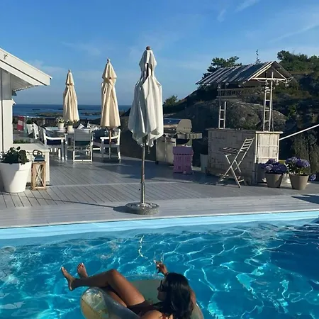 With Fjord View And Pool Holiday home Aamli